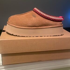 Brand new Ugg Tazz